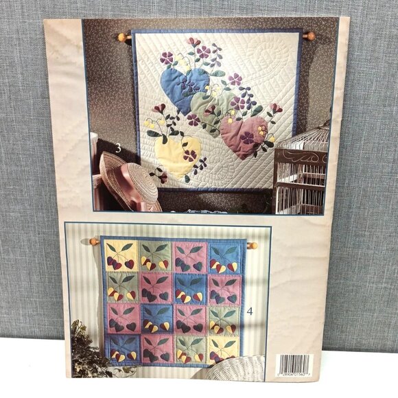 Leisure Arts Hearts To Quilt Patterns Wall Hangings 90s Country Home Decor Book - Picture 3 of 3